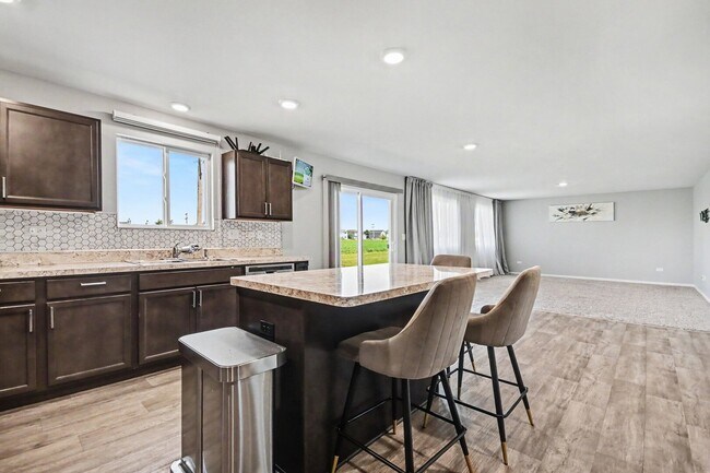 Building Photo - 1329 Prairie Creek Trail