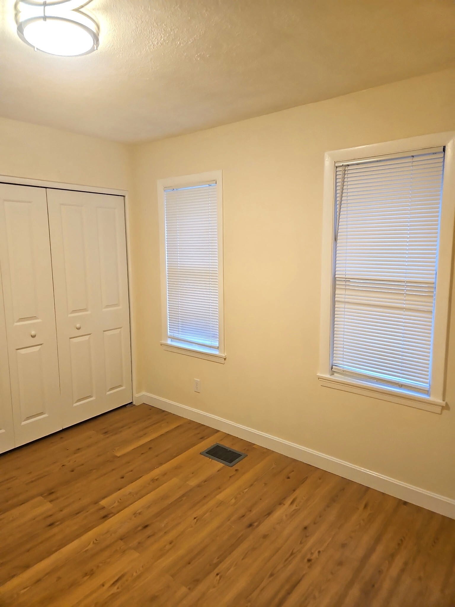 Bedroom - 20 Nixon St