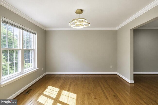 Building Photo - 15025 Timberlake Dr