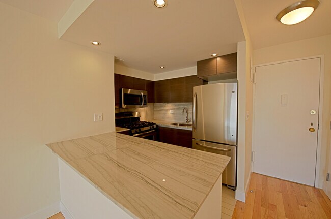 Building Photo - 329 E 65th St