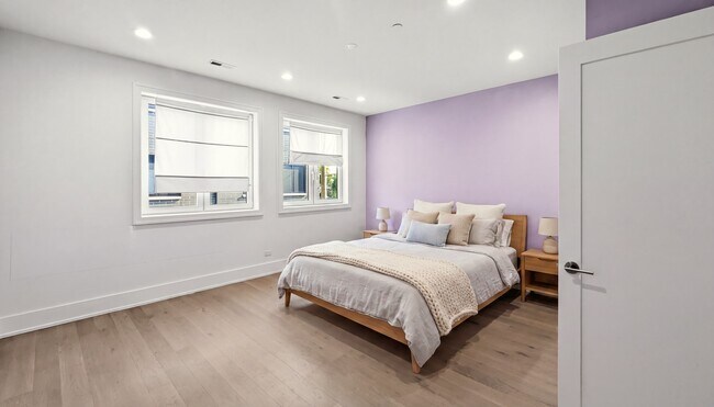 Building Photo - 6227 S Ellis Ave