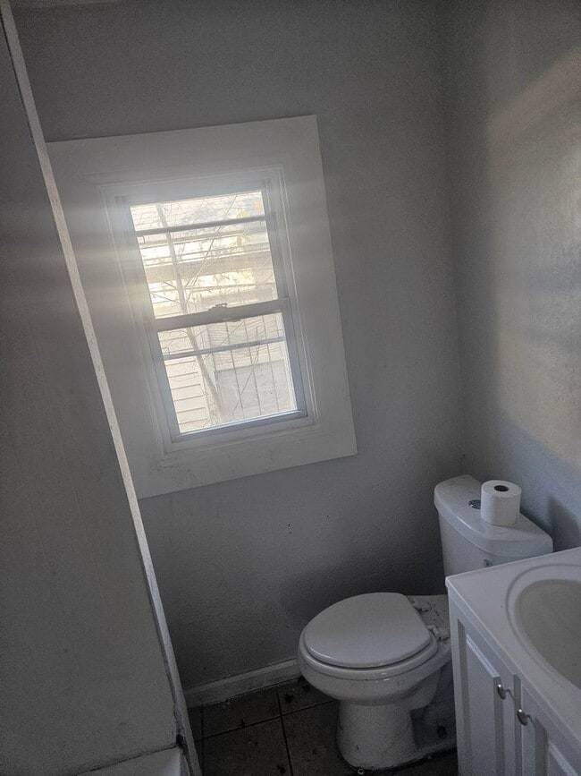 Building Photo - 15804 Belden St