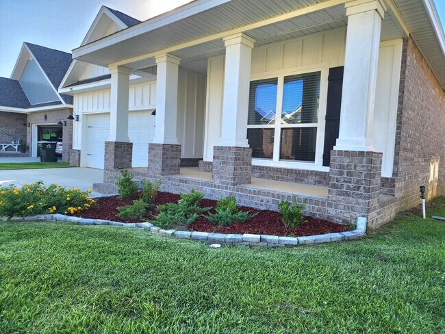 Building Photo - Antietam Lakeside Retreat: 4/2 Home in a Fun-Filled, Pool Neighborhood