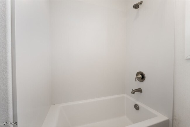 Building Photo - 6348 Skystone St