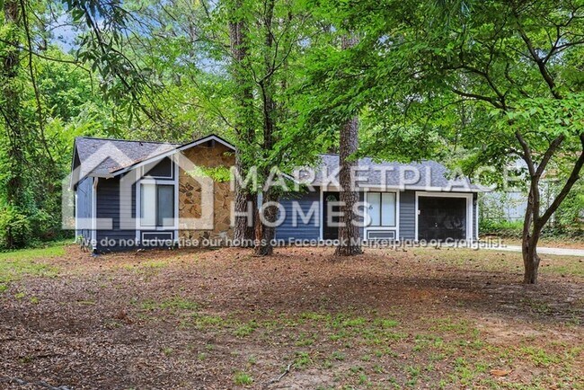 Building Photo - 9011 Homewood Dr