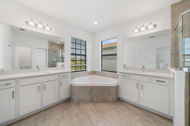Building Photo - 3270 Dunning Dr