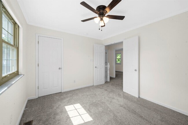 Building Photo - 791 Foxwick Dr