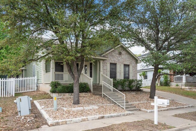 Building Photo - 5911 Steiner