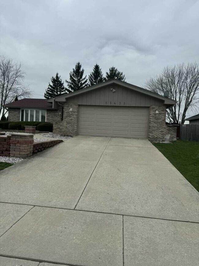 Building Photo - 15438 Sulky Dr