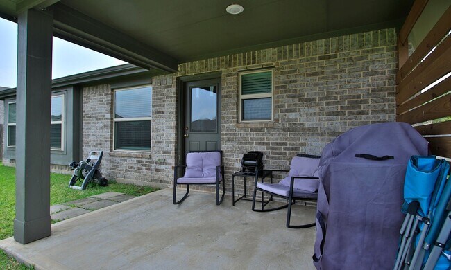 Building Photo - 20202 Creekdale Bend Dr
