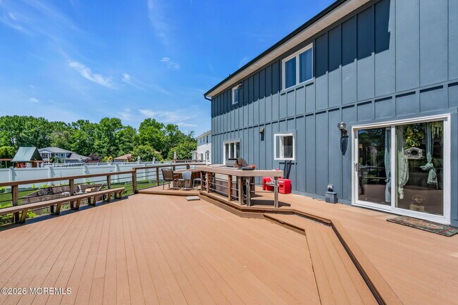 Building Photo - 15 Timber Ln