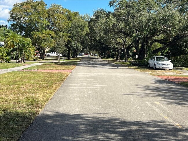 Building Photo - 189 Glendale Dr