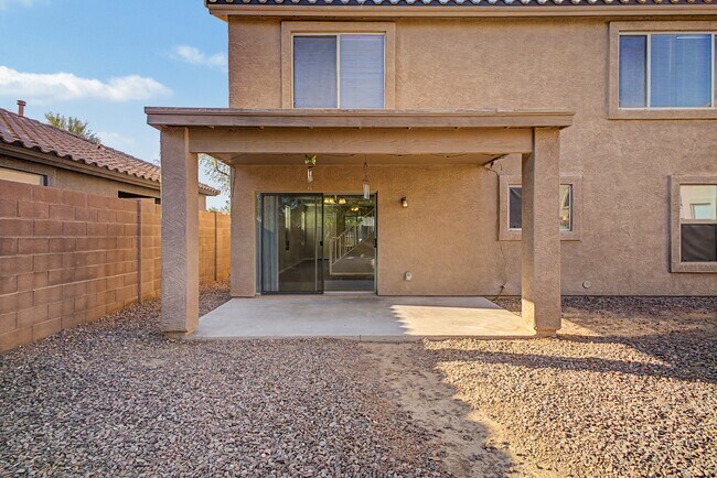 Building Photo - 15451 W Yucatan Dr