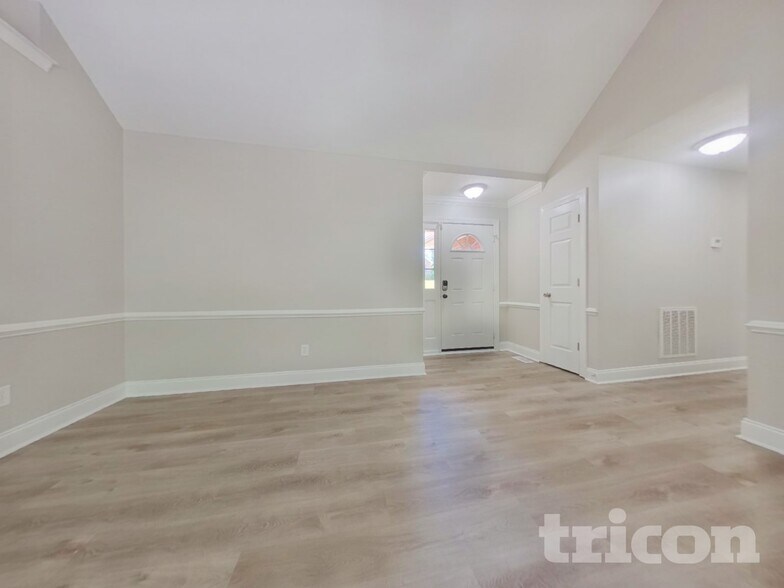 Building Photo - 7 Turtle Creek Way