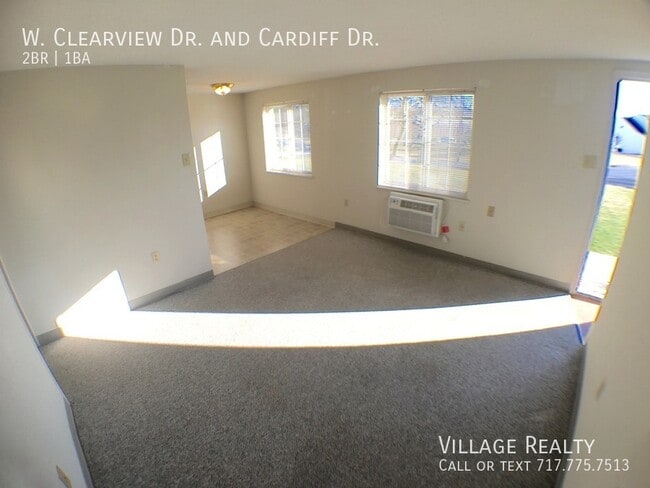 Building Photo - 81 W Clearview Dr