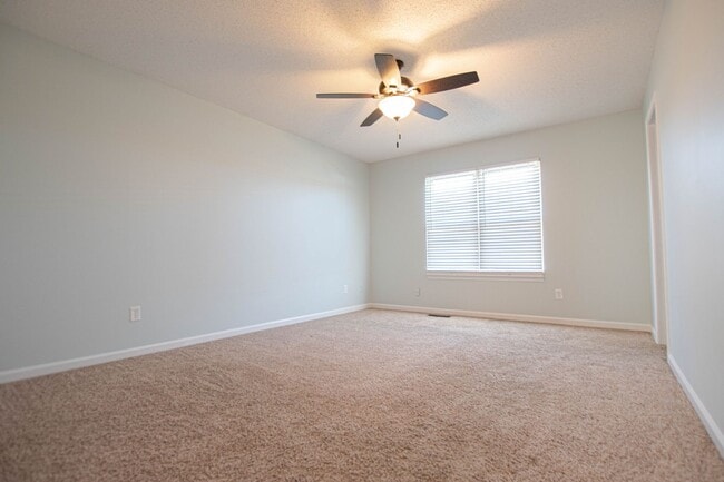 Building Photo - Pet Friendly Four Bedroom with Basement!