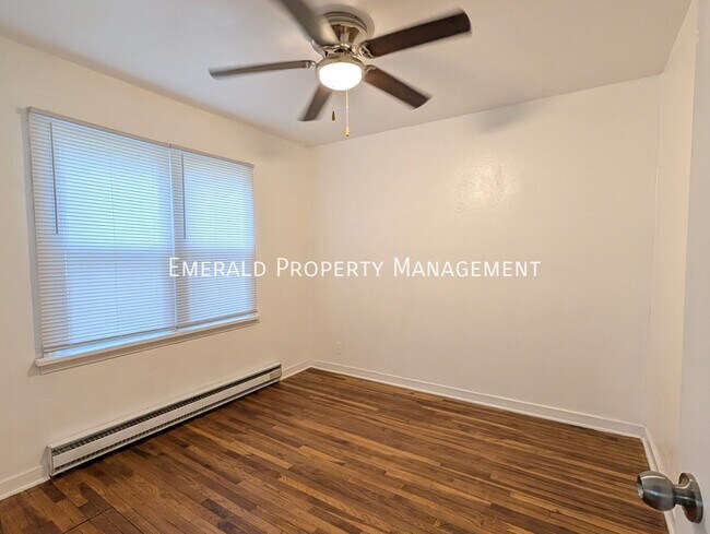 Building Photo - 2720 Prial Ave
