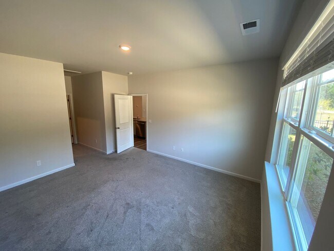 Building Photo - Brand new construction home in the desirable Brunswick Forest subdivision