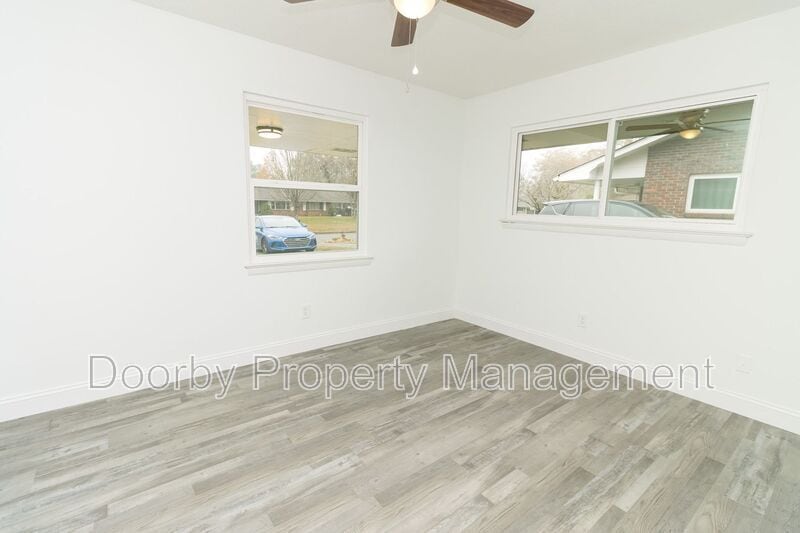 Building Photo - 4831 Bonny Lake Ln