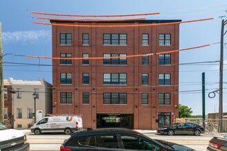 Building Photo - 3045-3051 Richmond St