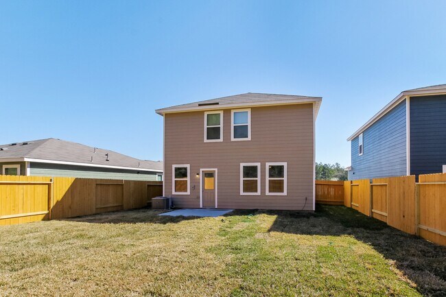 Building Photo - 27064 Leonardo Dr