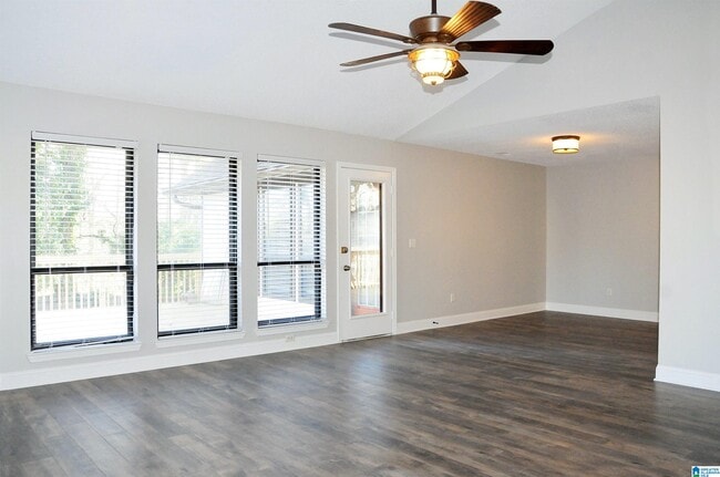 Building Photo - 2131 Sandlin Rd