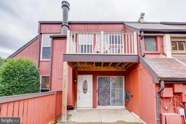 Building Photo - 3800 El Camino Pl
