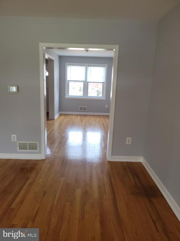 Building Photo - 2212 Vailthorn Rd