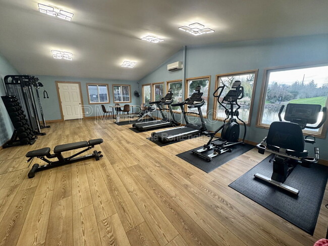 Building Photo - 12642 NW Barnes Rd