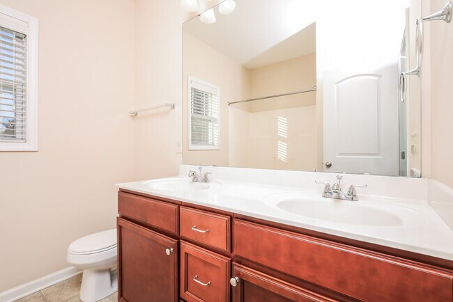 Building Photo - 3431 Vireo Ct