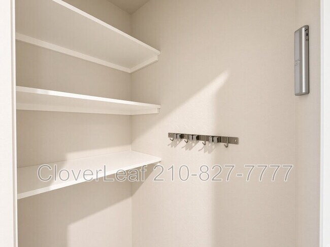 Building Photo - 7939 Dovers Den