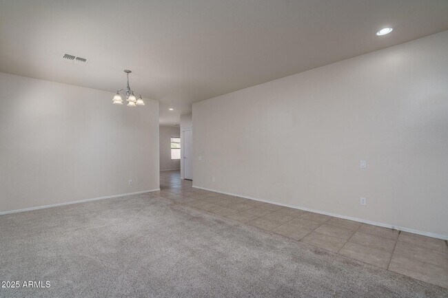 Building Photo - 10822 W Saddlehorn Rd