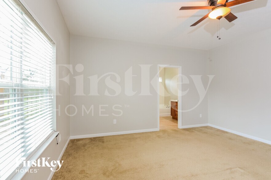 Building Photo - 1853 Archbury Dr