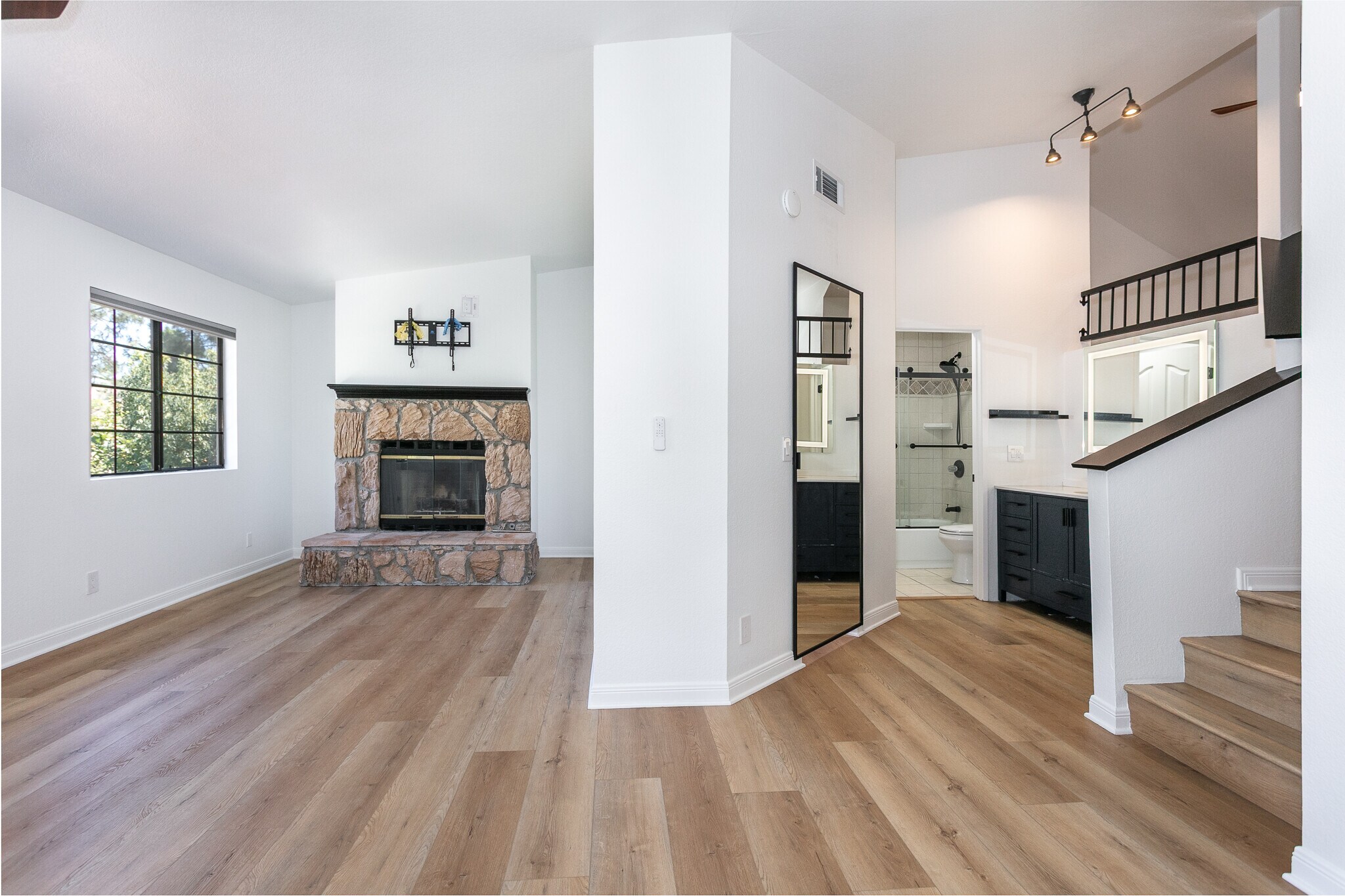 Building Photo - 29725 Windsong Ln