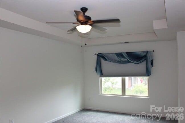 Building Photo - 6017 Sweetbay Ln