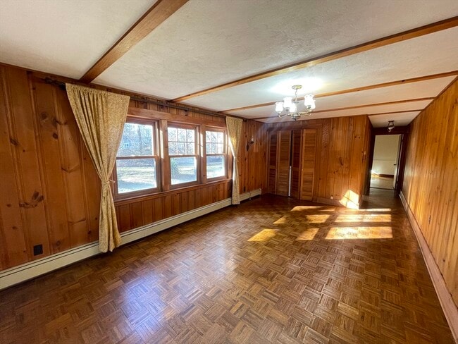 Building Photo - 10 Millwood Cir