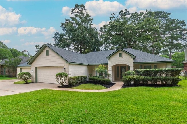 Building Photo - 910 McDaniel Dr