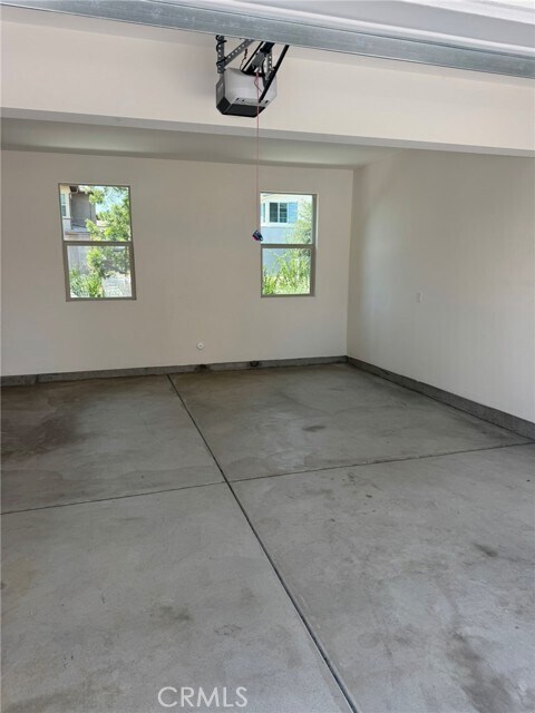 Building Photo - 315 Fawn St