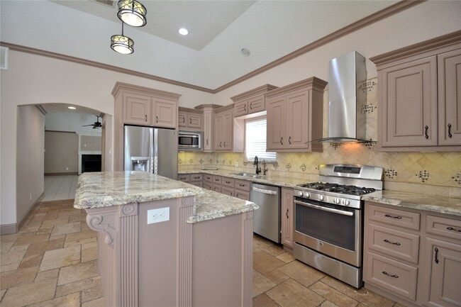 Building Photo - 11315 Waxwood Dr