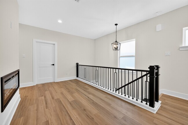 Building Photo - 12315 New Jordan Ln