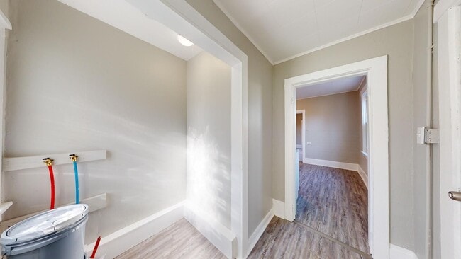 Building Photo - Clark / Fulton Area - Single Family Home - 2 Bedroom Apartment