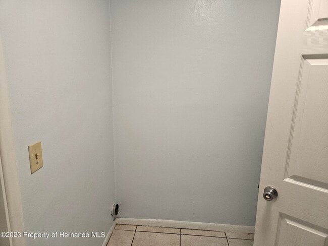 Building Photo - 4623 Cynthia Ln