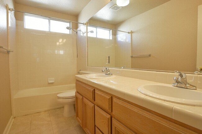 Building Photo - Beautiful and Spacious Evergreen 4 Bedroom 2.5 Bath Home with Pool!