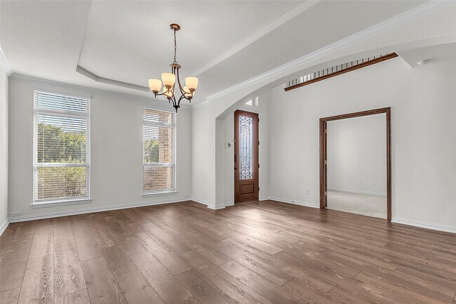 Building Photo - 1209 Rogers Parkway