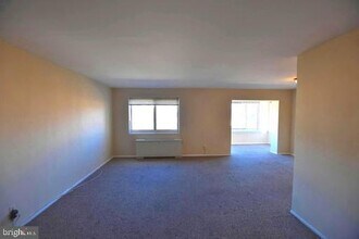 Building Photo - 4313 Knox Rd