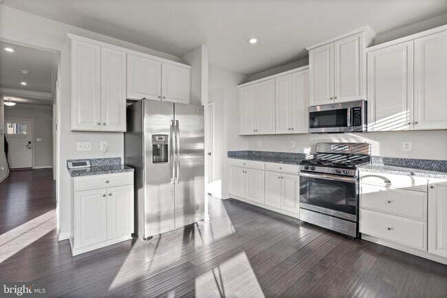 Building Photo - 311 Sunrise Ct