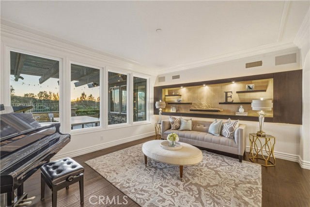 Building Photo - 426 Camino Bandera