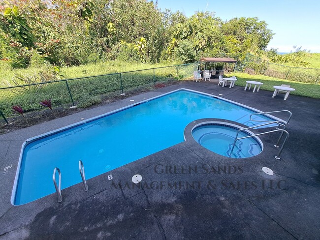 Building Photo - Oceanfront Condo at Hale Kahakai