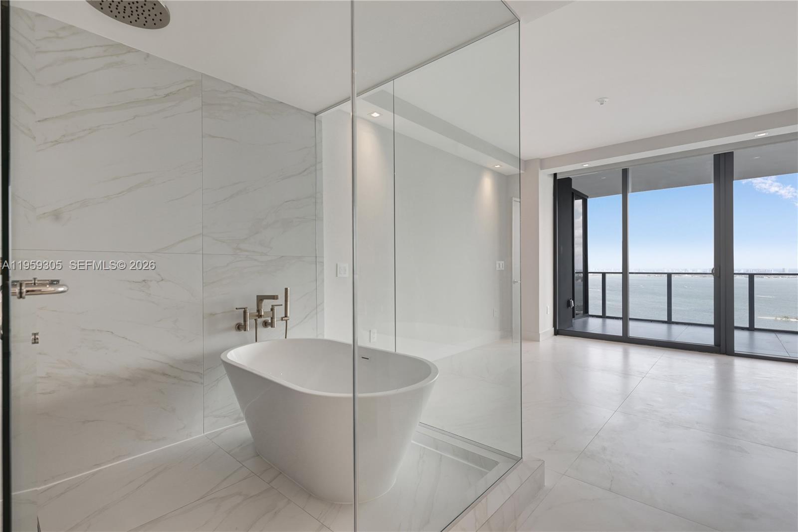 Building Photo - 2900 NE 7th Ave