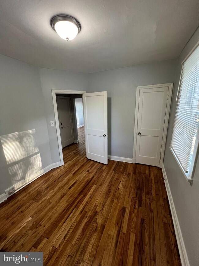 Building Photo - 110X Gleneagle Rd